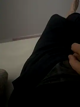 MAHKE12 online show from November 16, 2025, 10:04 pm