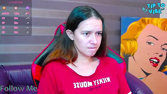 iris nikhols online show from September 11, 2025, 2:00 am