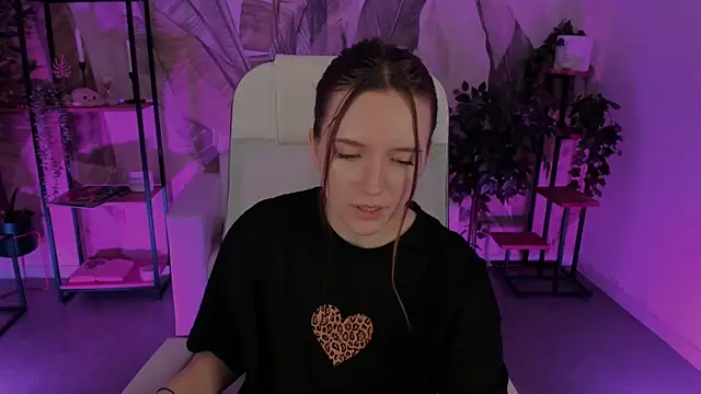 JennyDens online show from February 21, 2025, 5:46 am