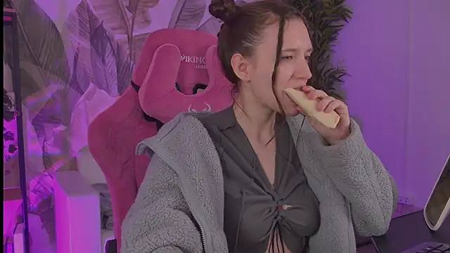 JennyDens online show from March 3, 2026, 3:51 pm