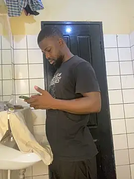 Snapshot of vannycov chatting on November 18, 2025, 7:46 am vannycov online show from November 18, 2025, 7:46 am