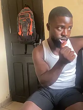 Snapshot of vannycov chatting on November 24, 2025, 8:36 am vannycov online show from November 24, 2025, 8:36 am