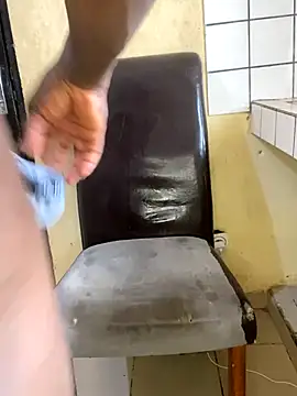 Snapshot of vannycov chatting on November 29, 2025, 9:45 am vannycov online show from November 29, 2025, 9:45 am