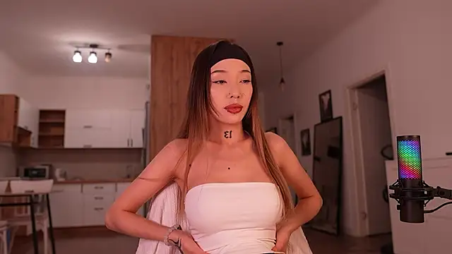 sharlin 13 online show from September 12, 2025, 1:55 pm