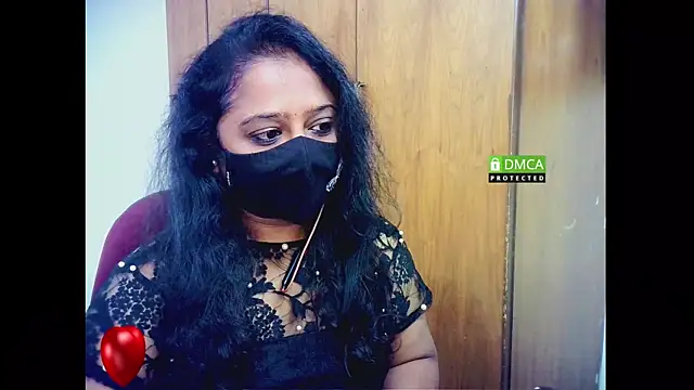 sexynayan23 online show from September 26, 2025, 5:39 pm