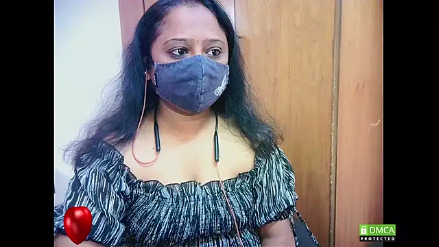 sexynayan23 online show from February 10, 2026, 5:11 am