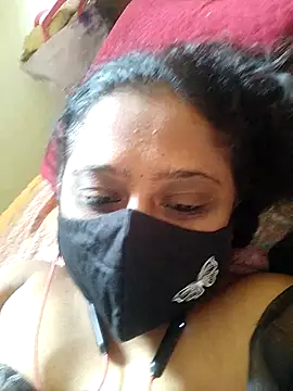 sexynayan23 online show from April 14, 2026, 5:24 am