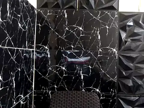 Snapshot of MissKeanna chatting on December 23, 2024, 8:47 pm MissKeanna online show from December 23, 2024, 8:47 pm