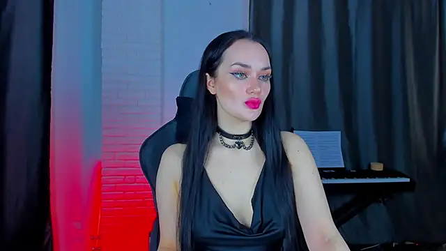 QueenAliss online show from February 10, 2025, 7:04 am