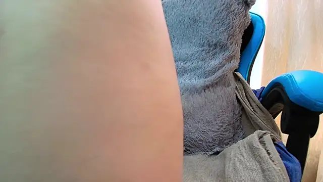 klylls squirt  online show from February 8, 2026, 7:06 pm