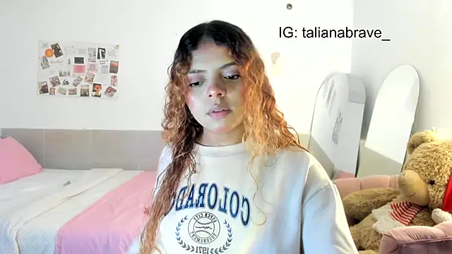 Snapshot of ValienteGirl_ chatting on September 30, 2025, 8:58 pm ValienteGirl online show from September 30, 2025, 8:58 pm
