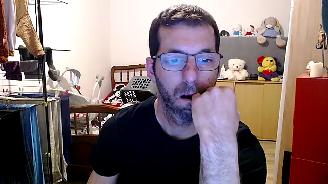 steph19x5 online show from February 17, 2025, 8:26 pm