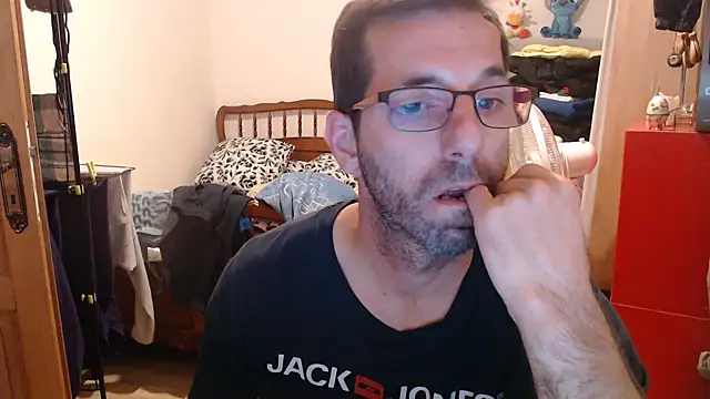 steph19x5 online show from October 16, 2025, 7:04 pm