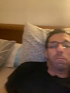 steph19x5 online show from November 11, 2025, 11:38 pm