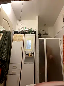 Snapshot of steph19x5 chatting on December 22, 2025, 12:35 pm steph19x5 online show from December 22, 2025, 12:35 pm