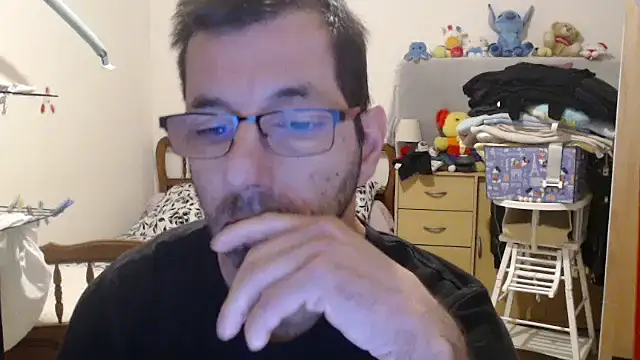 Snapshot of steph19x5 chatting on January 7, 2026, 10:29 am steph19x5 online show from January 7, 2026, 10:29 am