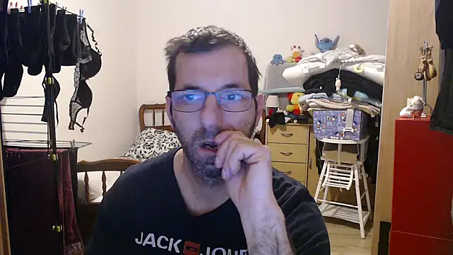 Snapshot of steph19x5 chatting on January 9, 2026, 9:12 am steph19x5 online show from January 9, 2026, 9:12 am