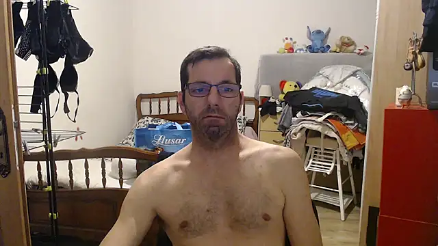 Snapshot of steph19x5 chatting on January 14, 2026, 5:13 am steph19x5 online show from January 14, 2026, 5:13 am