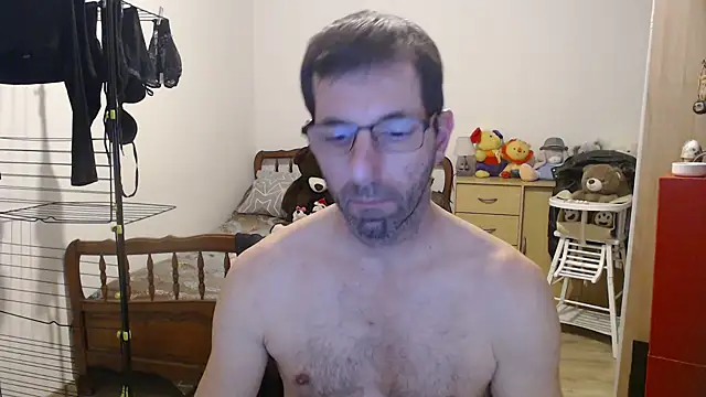 Snapshot of steph19x5 chatting on February 5, 2026, 5:17 pm steph19x5 online show from February 5, 2026, 5:17 pm