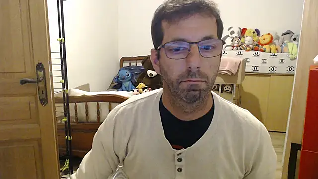 Snapshot of steph19x5 chatting on June 24, 2026, 11:31 am steph19x5 online show from June 24, 2026, 11:31 am