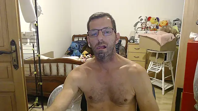 Snapshot of steph19x5 chatting on July 10, 2026, 3:25 pm steph19x5 online show from July 10, 2026, 3:25 pm