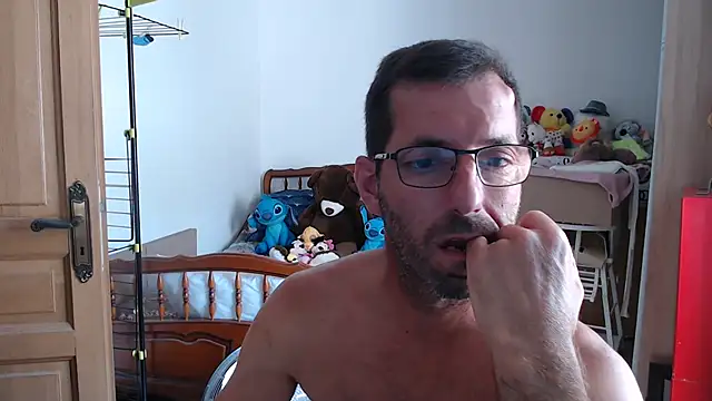 Snapshot of steph19x5 chatting on July 20, 2026, 3:25 pm steph19x5 online show from July 20, 2026, 3:25 pm