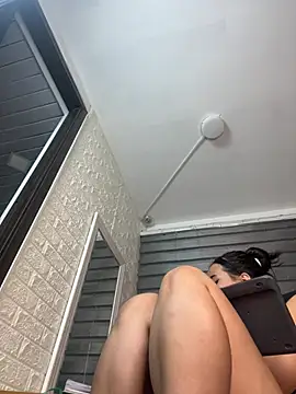 Little Amber6 online show from December 18, 2024, 8:09 am