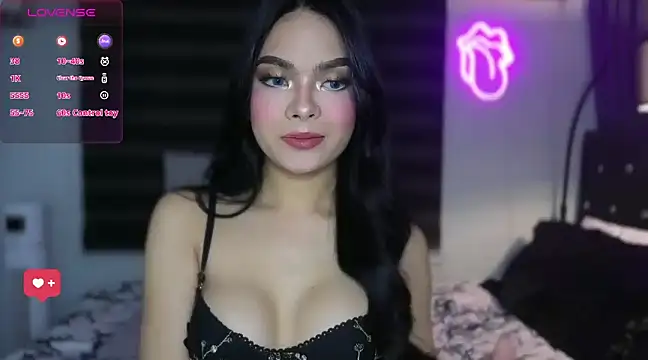 ThegirlNamedMaria online show from December 3, 2024, 6:15 am