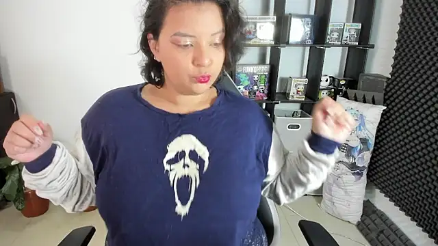 aika-dreams online show from December 28, 2024, 12:45 pm