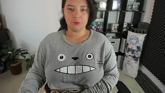 aika-dreams online show from January 7, 2025, 12:31 pm