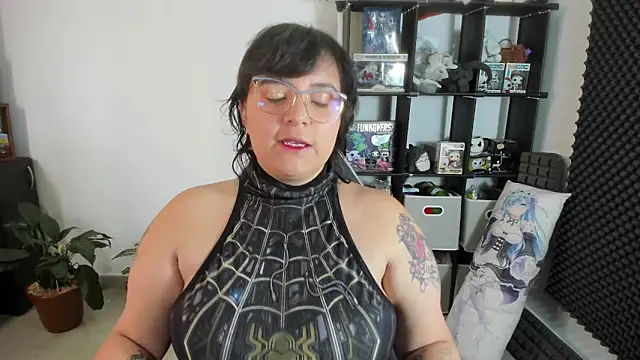 aika-dreams online show from January 25, 2025, 12:26 pm