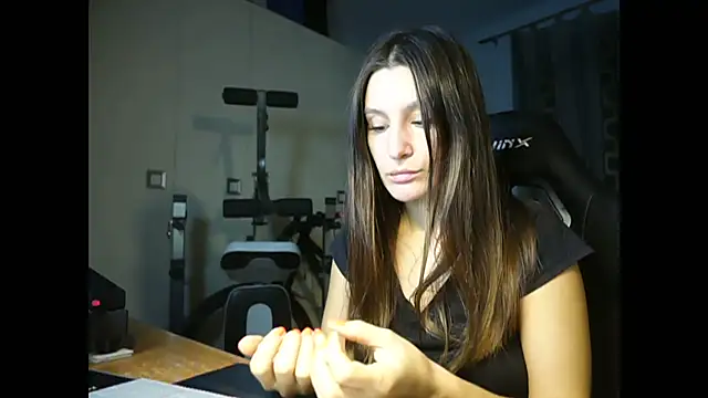 GodlyTheia online show from December 5, 2024, 7:17 pm