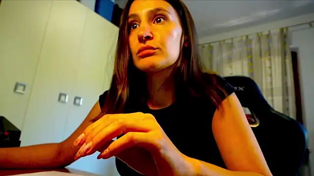 GodlyTheia online show from October 12, 2025, 11:42 am