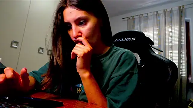 GodlyTheia online show from October 15, 2025, 2:28 pm