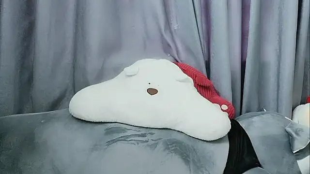 pelue online show from September 12, 2025, 1:28 am