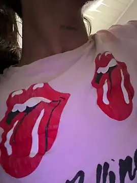 stormytt  online show from March 23, 2025, 7:42 am