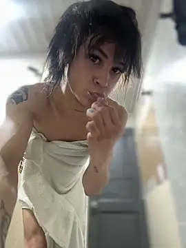 stormytt  online show from October 5, 2025, 1:20 pm