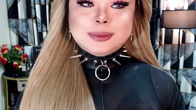 Snapshot of Mistress_DOMnicaaxx chatting on September 12, 2025, 12:55 am Mistress DOMnicaaxx online show from September 12, 2025, 12:55 am