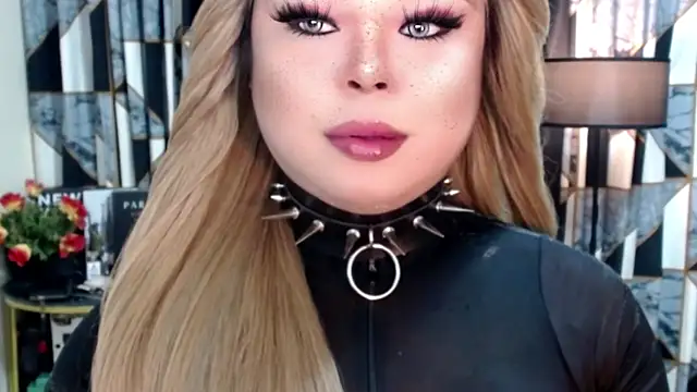 Snapshot of Mistress_DOMnicaaxx chatting on September 14, 2025, 6:18 pm Mistress DOMnicaaxx online show from September 14, 2025, 6:18 pm