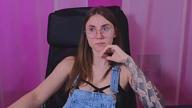  AnnaStark  online show from February 2, 2025, 12:51 am