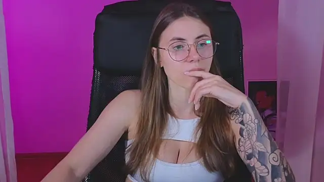  AnnaStark  online show from February 22, 2025, 8:31 pm