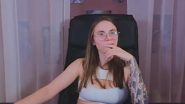  AnnaStark  online show from March 14, 2025, 9:14 am