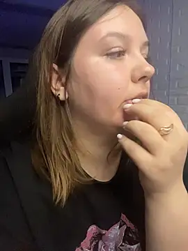 XNirvanaX online show from November 21, 2025, 2:32 am