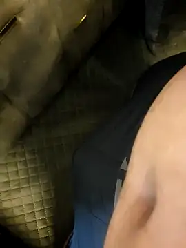 Wildguycums online show from September 26, 2025, 6:01 pm