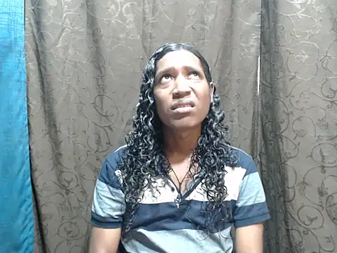 shairaStarr online show from October 3, 2025, 3:03 am