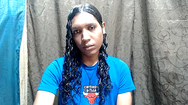 shairaStarr online show from October 6, 2025, 7:44 pm