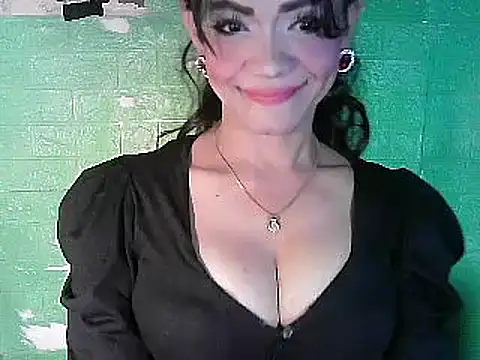 Rosebaumgardner1234 online show from February 21, 2025, 11:43 pm