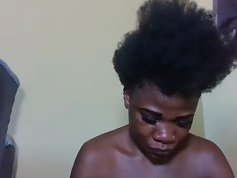 Snapshot of Sweetbaby004 chatting on March 4, 2026, 4:51 am Sweetbaby004 online show from March 4, 2026, 4:51 am