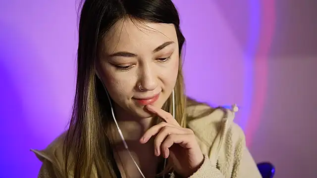 chibi moon  online show from January 18, 2025, 11:11 pm