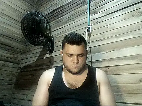 Snapshot of Arcangel_05 chatting on April 27, 2026, 4:21 am Arcangel 05 online show from April 27, 2026, 4:21 am